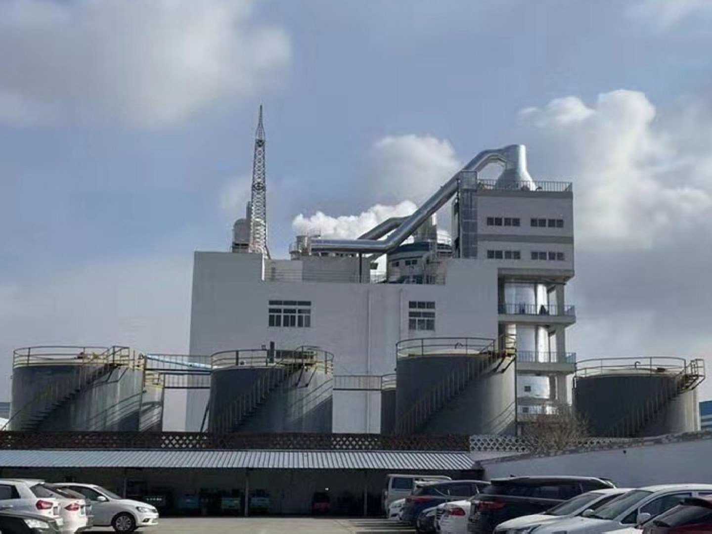 Spray tower detergent powder with annual output of 150,000 tons was put into operation