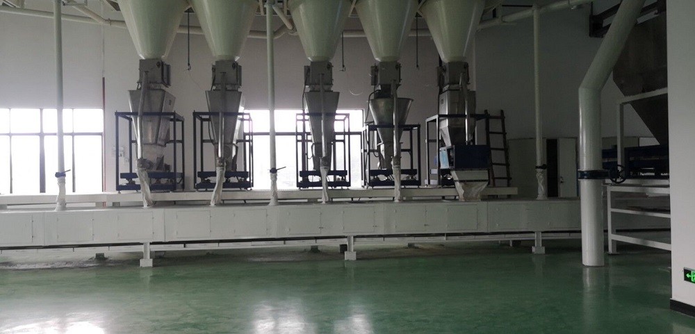 The detergent powder production line with an annual output of 80,000 tons was put into operation